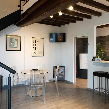 Country Модена